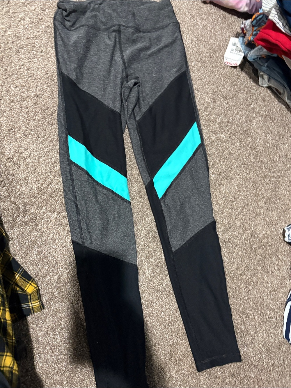 Girls' Active Leggings with Teal Chevron Panels - Black & Gray
